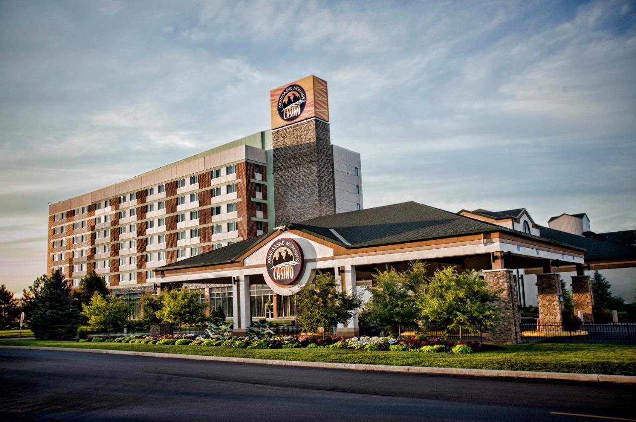 Akwesasne Mohawk Casino Resort And Players Inn Hotel -Formerly Comfort Inn And Suites Hogansburg Ny Exterior foto